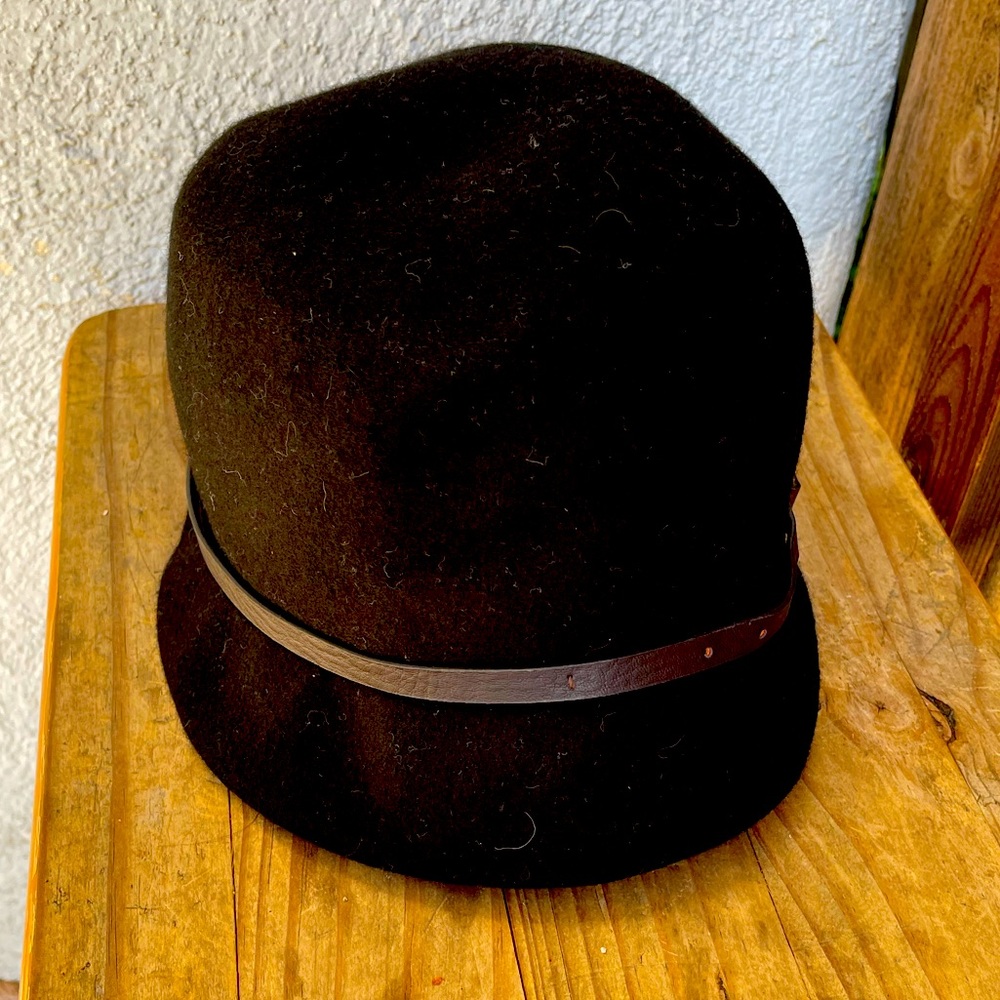 Black wool vintage hat